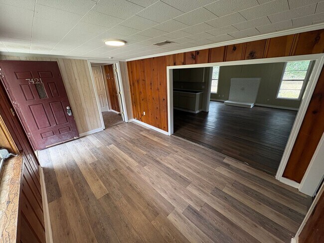 7421 Hwy 11 in Lumberton, MS - Building Photo - Building Photo