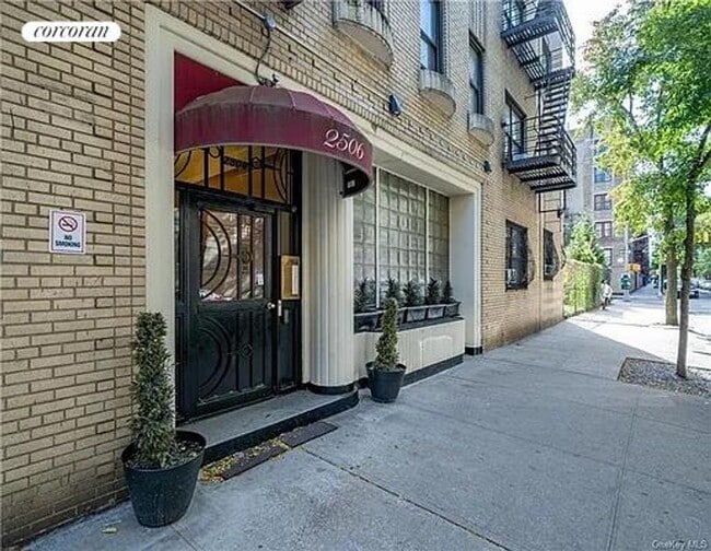 2506 Davidson Ave in Bronx, NY - Building Photo - Building Photo
