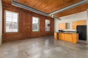 721 N 17th St in St. Louis, MO - Building Photo