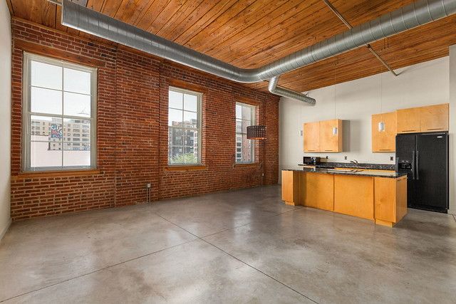 property at 721 N 17th St