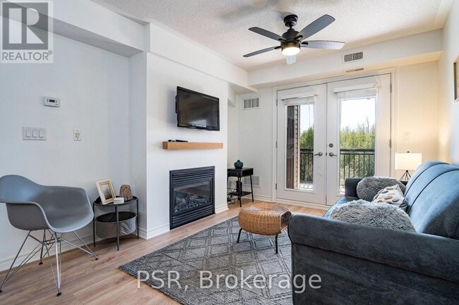 property at 8 Brandy Ln Dr