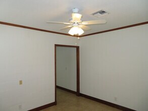 340 Fleming Ave in Greenacres, FL - Building Photo - Building Photo