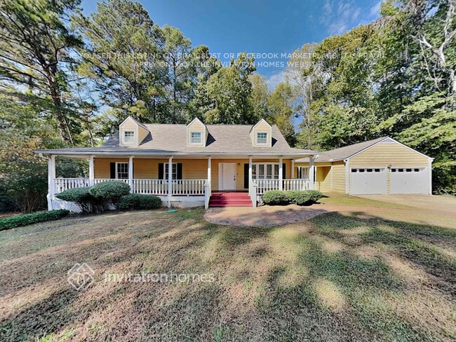 property at 3873 E Shiloh Ct NW