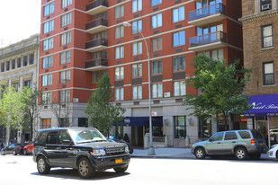 The Parkview in New York, NY - Building Photo - Building Photo