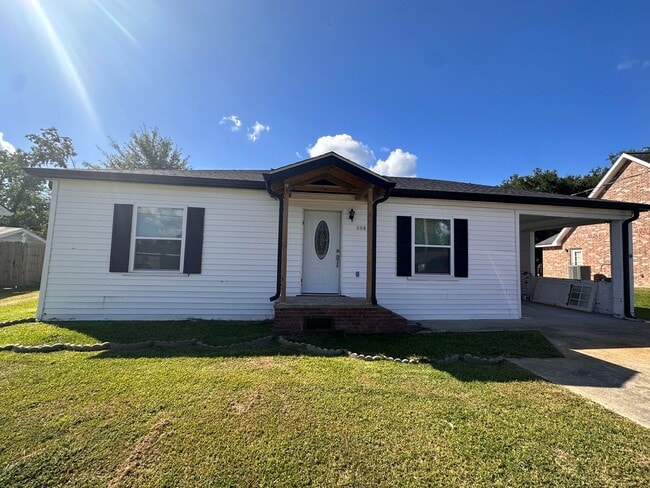527 S Kent Dr in Sulphur, LA - Building Photo - Building Photo
