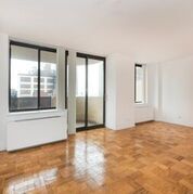 311 E 38th St, Unit 11D in New York, NY - Foto de edificio - Building Photo