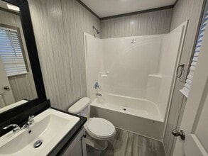 106 Bardin Dr in Mankato, MN - Building Photo - Building Photo