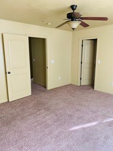 124 Booker Rd-Unit -A in Waynesville, MO - Foto de edificio - Building Photo