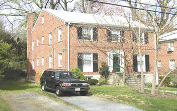 8408 Greenwood Ave in Takoma Park, MD - Foto de edificio - Building Photo