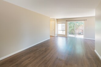 5248 Tipton St in San Diego, CA - Building Photo - Building Photo