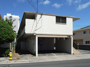 726 Birch St in Honolulu, HI - Building Photo - Building Photo