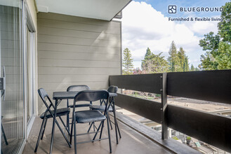 565 Arastradero Rd in Palo Alto, CA - Building Photo - Building Photo