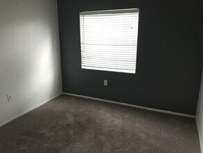 2501 N Alafaya Trail in Orlando, FL - Building Photo - Building Photo