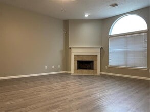 18215 Linden Forest Ln in Katy, TX - Building Photo - Building Photo