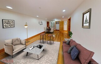 84-14 143rd St in Queens, NY - Building Photo