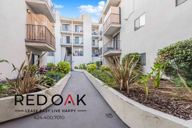 property at 4323 Eagle Rock Blvd