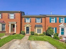 325 Towergate Pl in Atlanta, GA - Building Photo