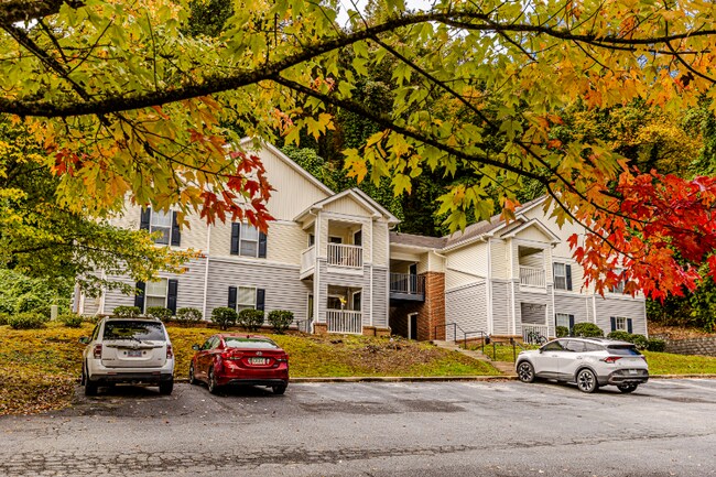 585 Franklin Grove Church Rd-Unit -1H in Bryson City, NC - Building Photo - Building Photo