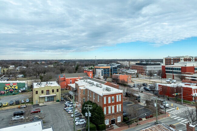 208-212 E Leigh St in Richmond, VA - Foto de edificio - Building Photo