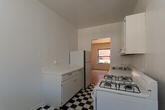 832 W Waveland Ave in Chicago, IL - Building Photo - Building Photo