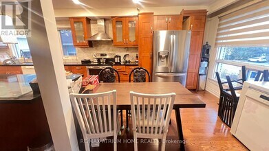 949 Willowdale Ave in Toronto, ON - Building Photo - Building Photo