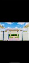 8801 W Sample Rd in Coral Springs, FL - Building Photo - Building Photo