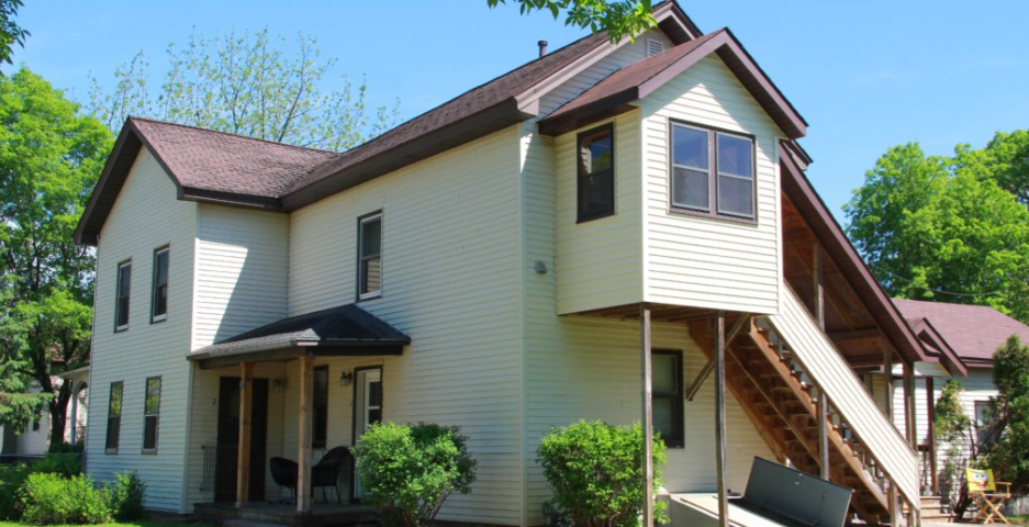 527 Niagara St in Eau Claire, WI - Building Photo