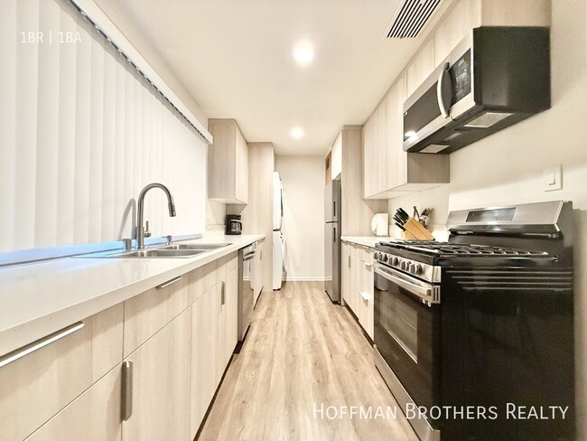 property at 1530 S Westgate Ave