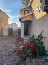 2371 Crowley Way in Las Vegas, NV - Building Photo - Building Photo