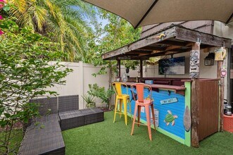 7117 71st Way in West Palm Beach, FL - Building Photo - Building Photo