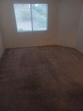 2242 Aspen Mirror Way in Laughlin, NV - Building Photo - Building Photo