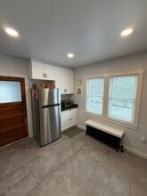 1819 4th St NE, Unit 1 in Minneapolis, MN - Foto de edificio - Building Photo