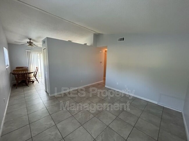 2535 Ridgewood Ave in Sanford, FL - Building Photo - Building Photo