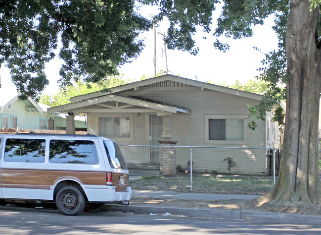 721 2nd St in Modesto, CA - Building Photo - Building Photo