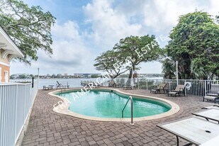 113 Brooks St SE in Fort Walton Beach, FL - Building Photo
