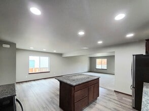 416 S Kansas Loop in East Wenatchee, WA - Building Photo - Building Photo