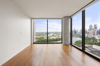 44 East Ave in Austin, TX - Building Photo - Building Photo