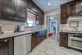 1312 S Frisco Ave in Tulsa, OK - Building Photo - Building Photo
