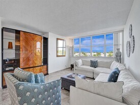 1400 S Ocean Dr in Hollywood, FL - Building Photo
