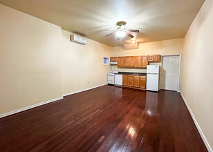 Madison Lofts in Baltimore, MD - Building Photo - Interior Photo