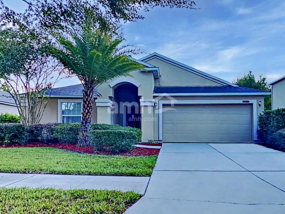 4765 Creek Bluff Ln in Middleburg, FL - Building Photo