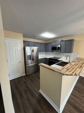 13401 Warren Dr in Gulfport, MS - Building Photo - Building Photo