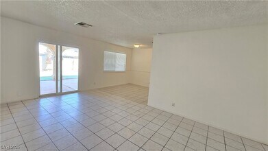47 Locustwood St in Las Vegas, NV - Building Photo - Building Photo