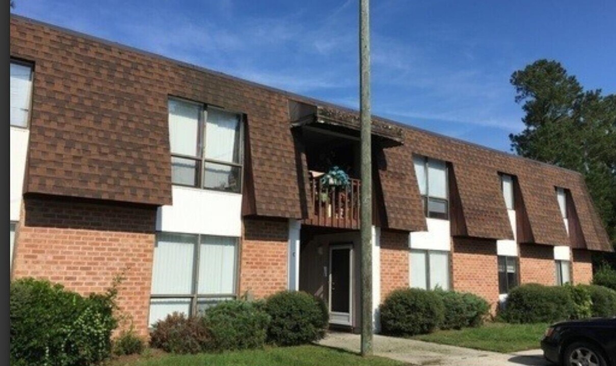 615 Carter Ln in Conway, SC - Foto de edificio