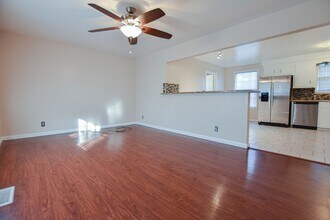 687 Debbie Dr in Clarksville, TN - Building Photo - Building Photo