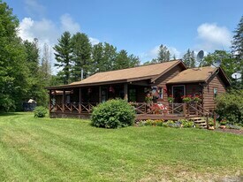 1931 Middlebrook Rd in Fairlee, VT - Building Photo