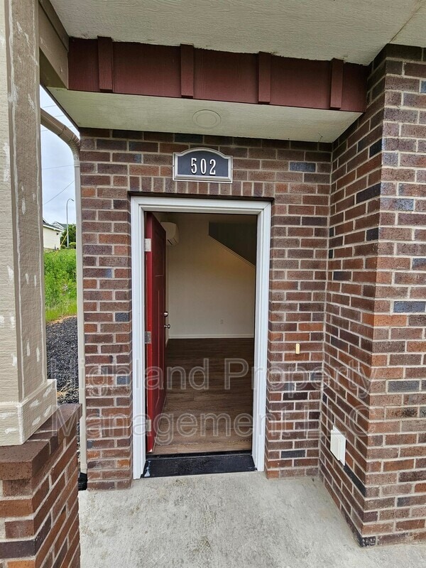 502 NE Stadium Way in Pullman, WA - Foto de edificio - Building Photo