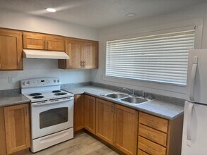 1116 Stevens St in Medford, OR - Building Photo - Building Photo