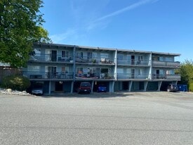 12 Rosehill St in Nanaimo, BC - Building Photo