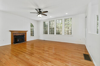 244 Georgetown Rd in Boxford, MA - Foto de edificio - Building Photo